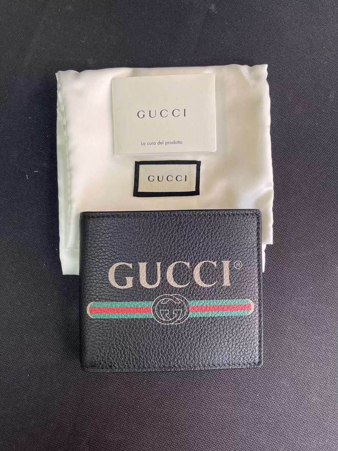 グッチ GUCCI メンズショートフォールドウォレット 2つ折り財布 496309 0GCAT 8163 ヴィンテージロゴプリント